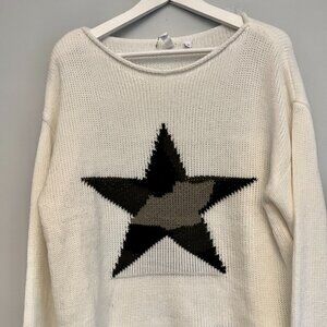 ELAN - White Camouflage Star Pullover Sweater- Size Medium- Retails $68